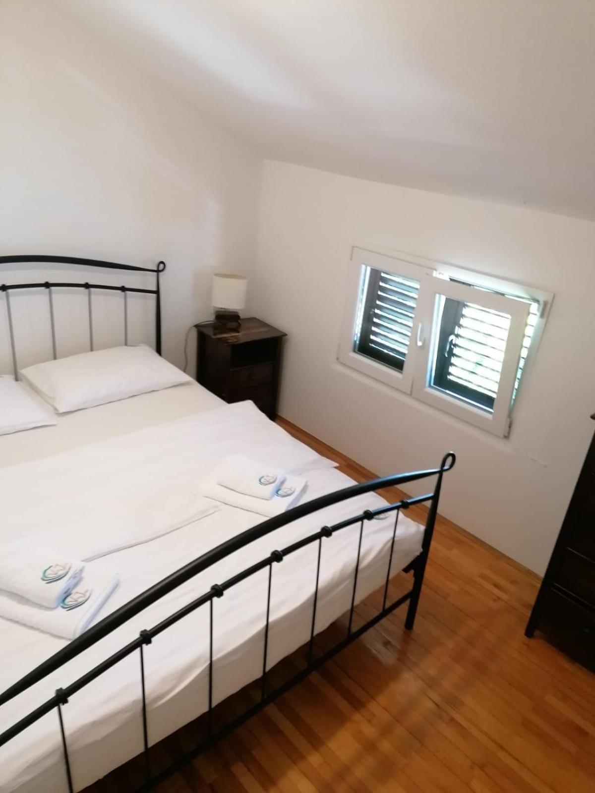 Apartments Villa Julia 特罗吉尔 外观 照片