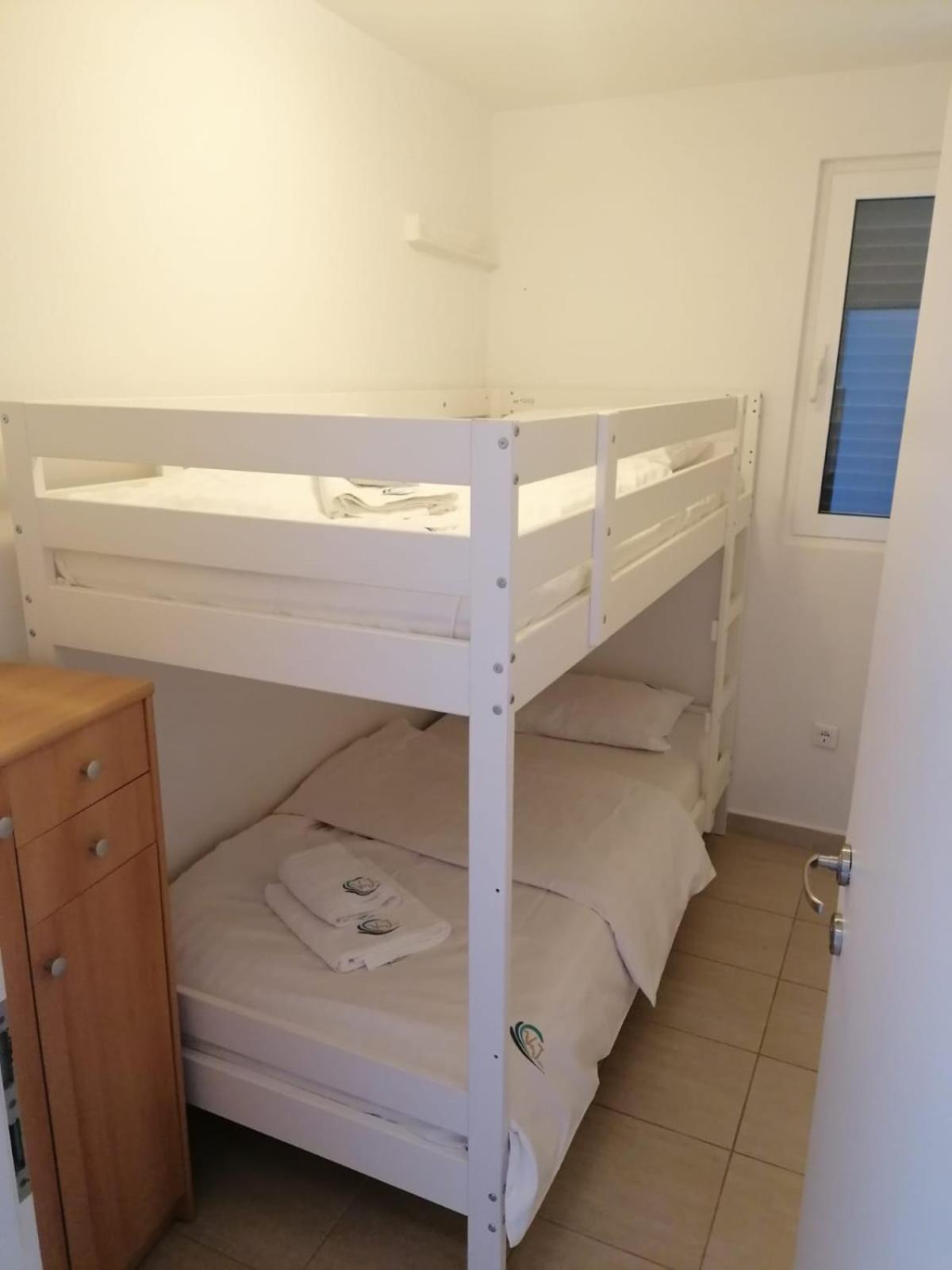 Apartments Villa Julia 特罗吉尔 外观 照片
