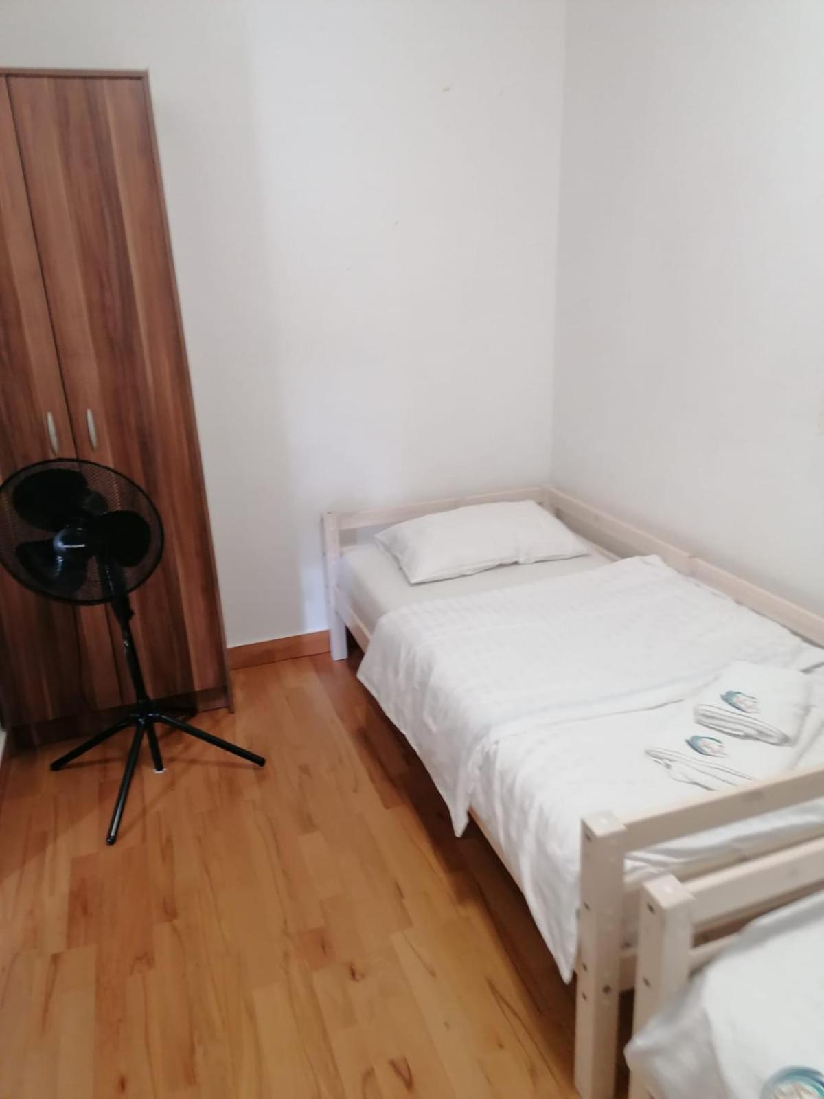Apartments Villa Julia 特罗吉尔 外观 照片