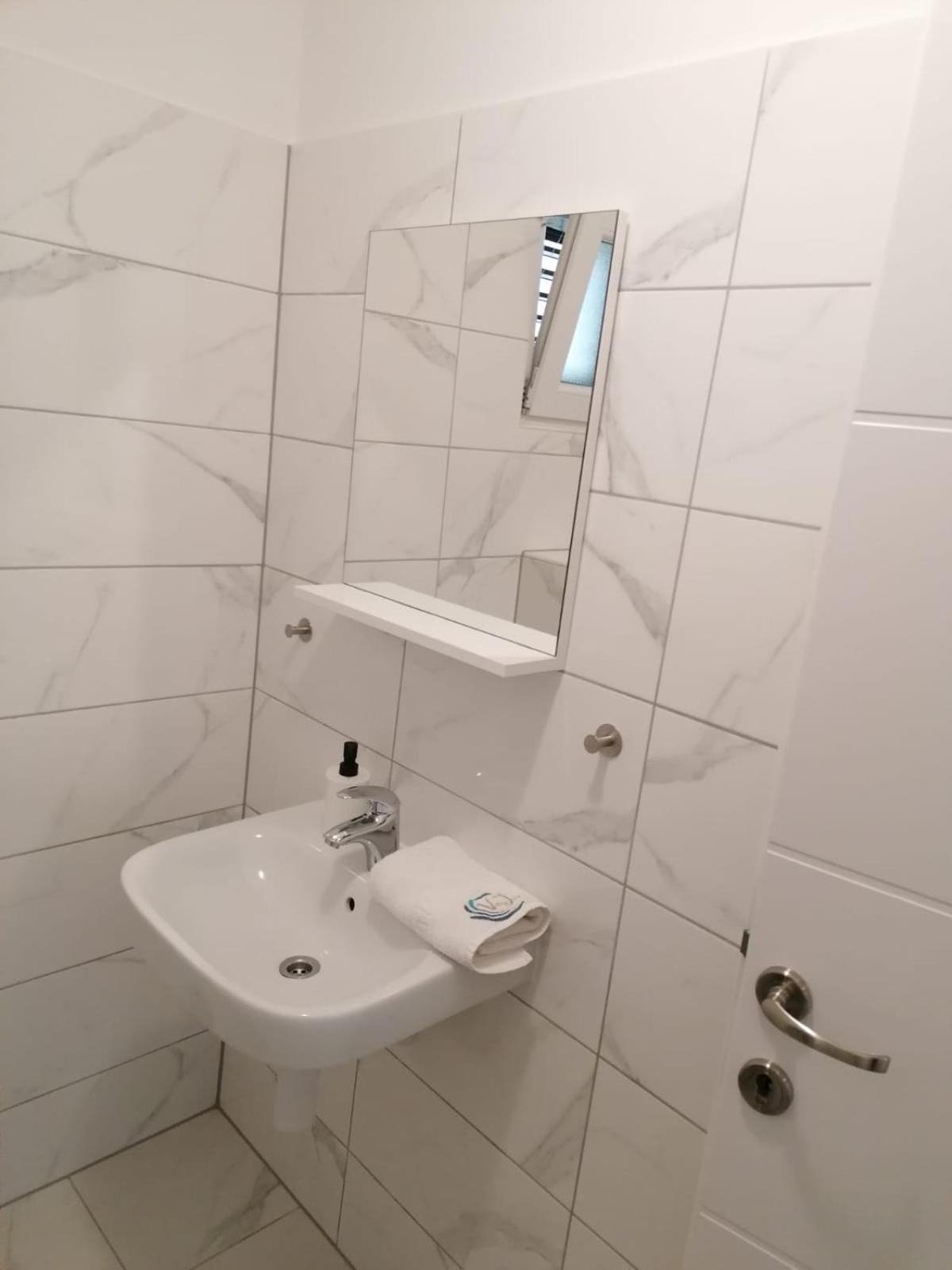 Apartments Villa Julia 特罗吉尔 外观 照片