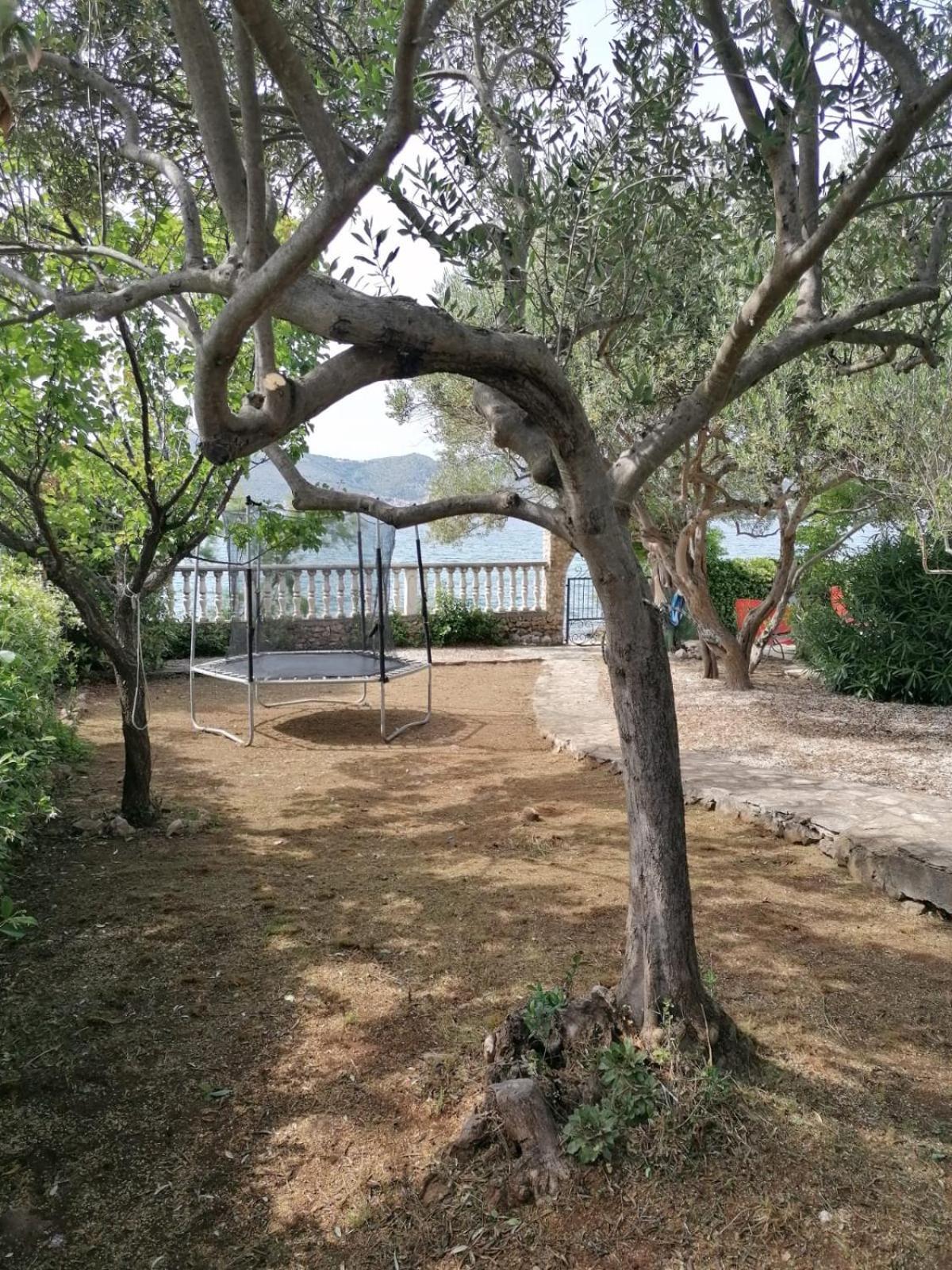 Apartments Villa Julia 特罗吉尔 外观 照片