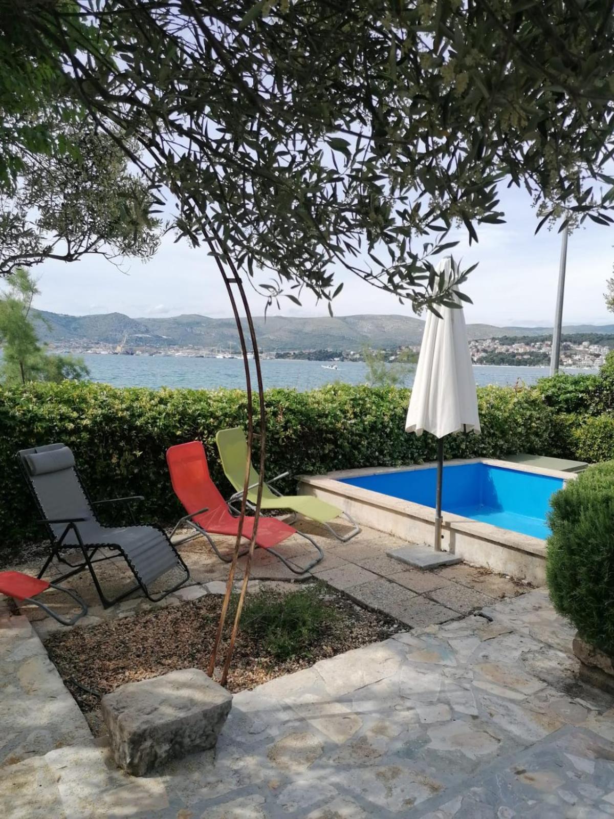 Apartments Villa Julia 特罗吉尔 外观 照片