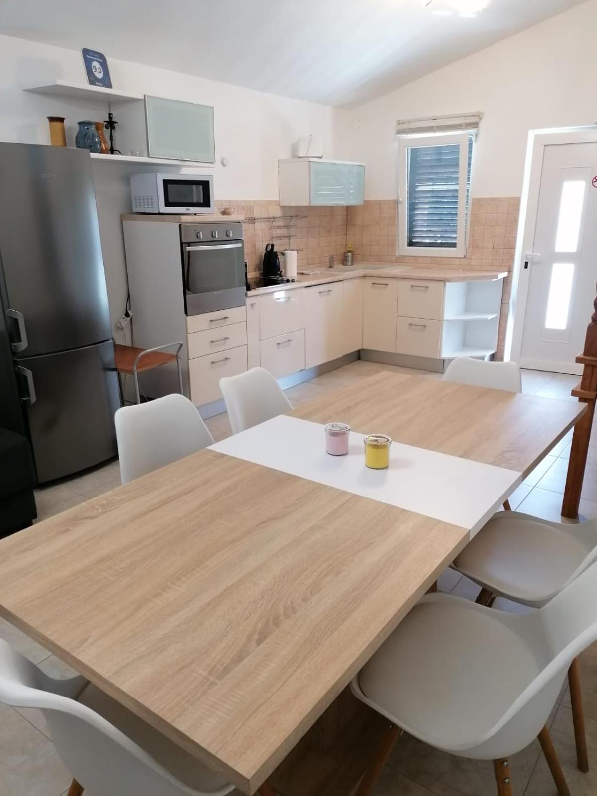 Apartments Villa Julia 特罗吉尔 外观 照片